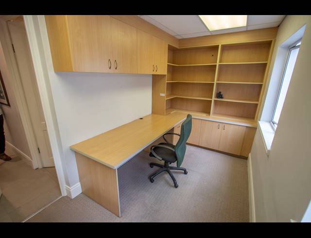1,200M² OFFICE TO LET IN MELROSE ESTATE